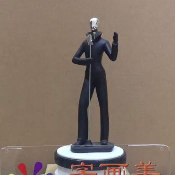 树脂摆件深情演唱小人偶适合酒吧客厅摆放