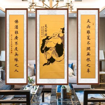 佛法虽广不度无缘之人天雨虽宽不润无根之草书法家董泽柱书法作品柚木挂画