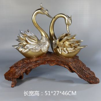 恩爱天鹅手工制作树脂摆件高品质保证办公室家庭酒店摆件
