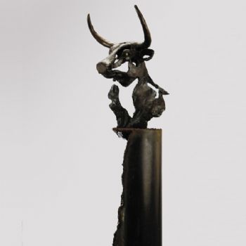 缕空牛头抽象XLC-02铜工艺品 铜雕塑 家居摆件 办公室软装 黄铜      铁        大理石5KG