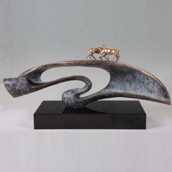 创意马踏云彩铜工艺品 铜雕塑 家居摆件 办公室软装黄铜     大理石9KG铜雕摆件，雕刻雕塑艺术