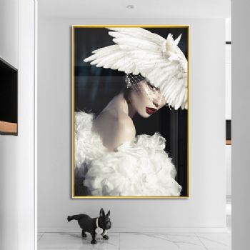 美女羽毛装饰画简约入门玄关北欧客厅走廊挂画人物轻奢大气晶瓷画