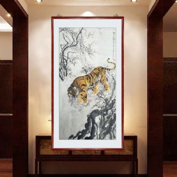 出巡图 猛虎下山 书画家胡景德先生手绘水墨国画 花梨木实木框 升值收藏作品力荐